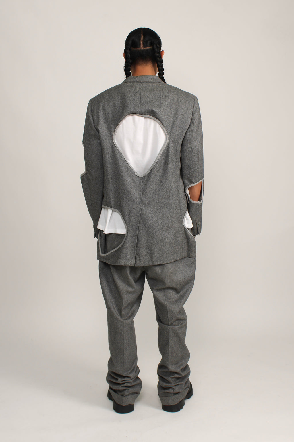 Ny Laurent Suit Set Rental