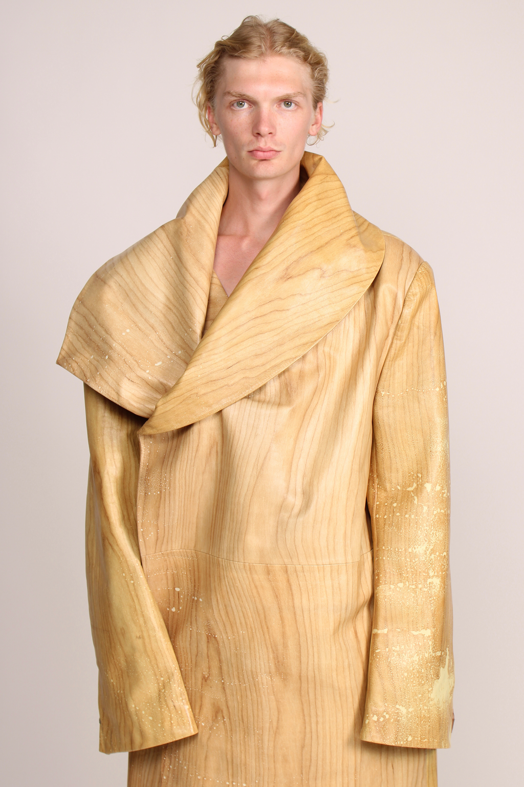 Qian Hanliu Coat Rental