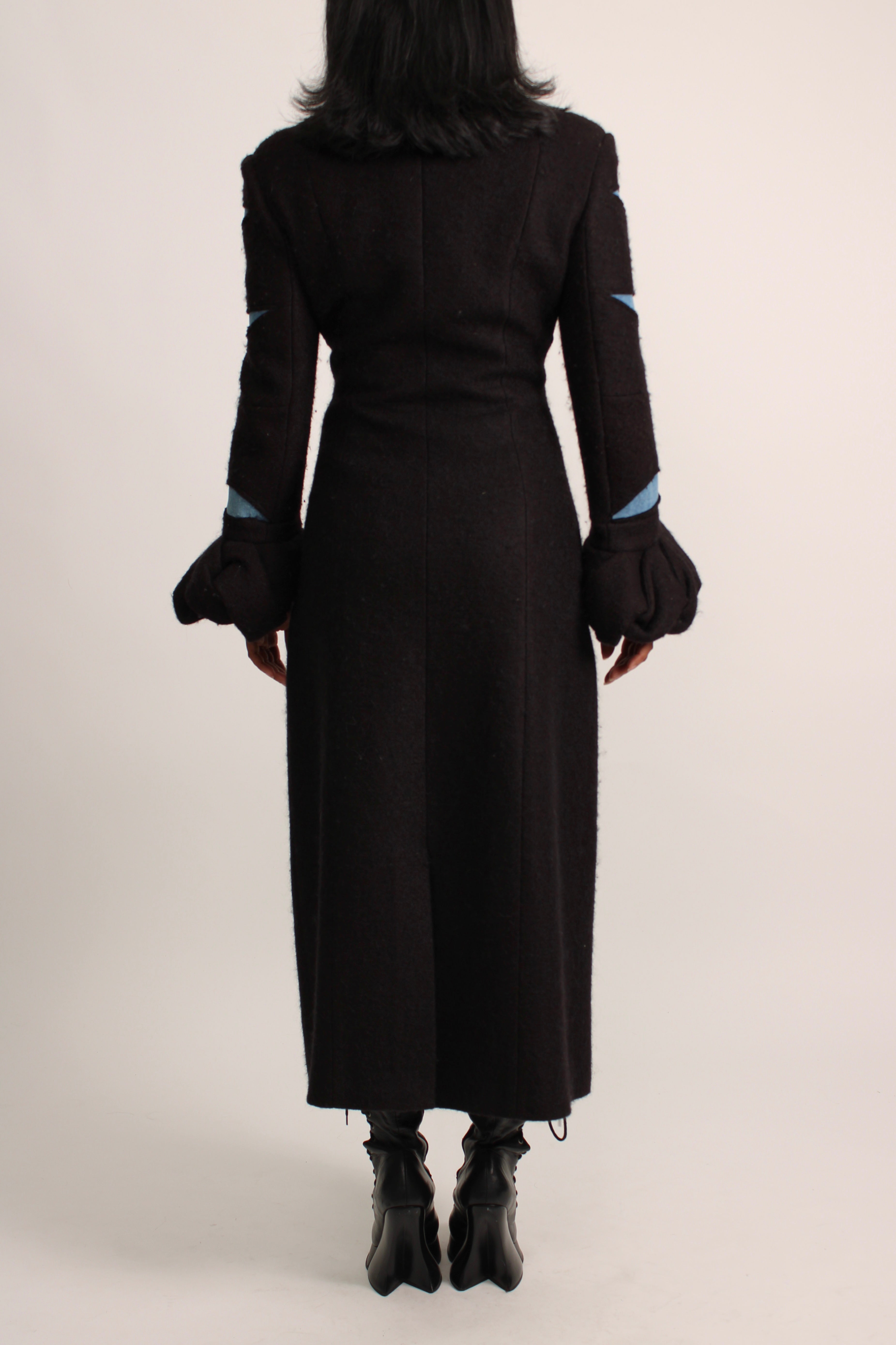 Didu Peacoat Rental