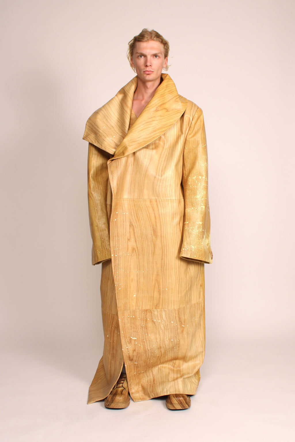 Qian Hanliu Coat Rental