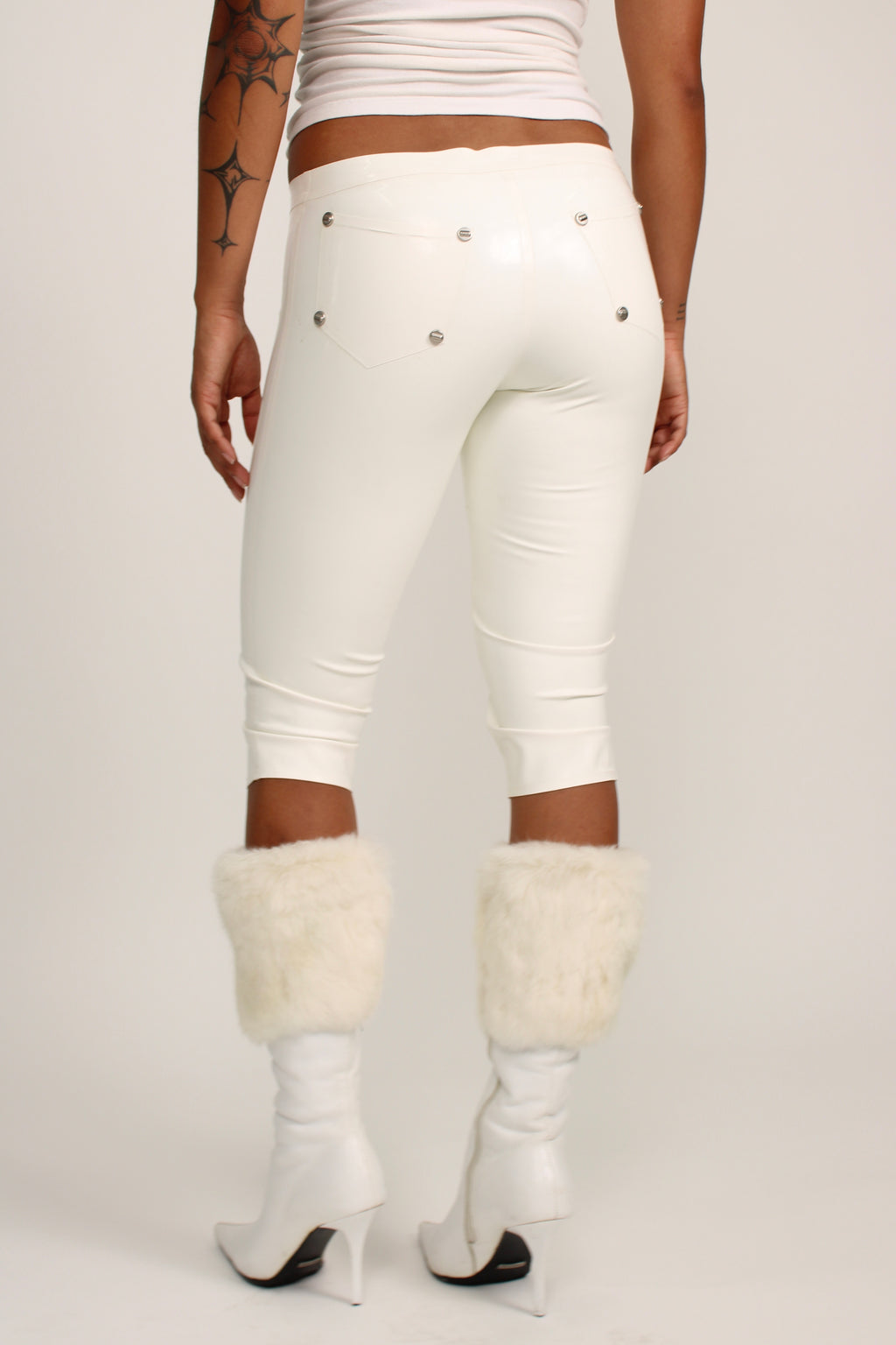 Latex Zellous Capris Rental
