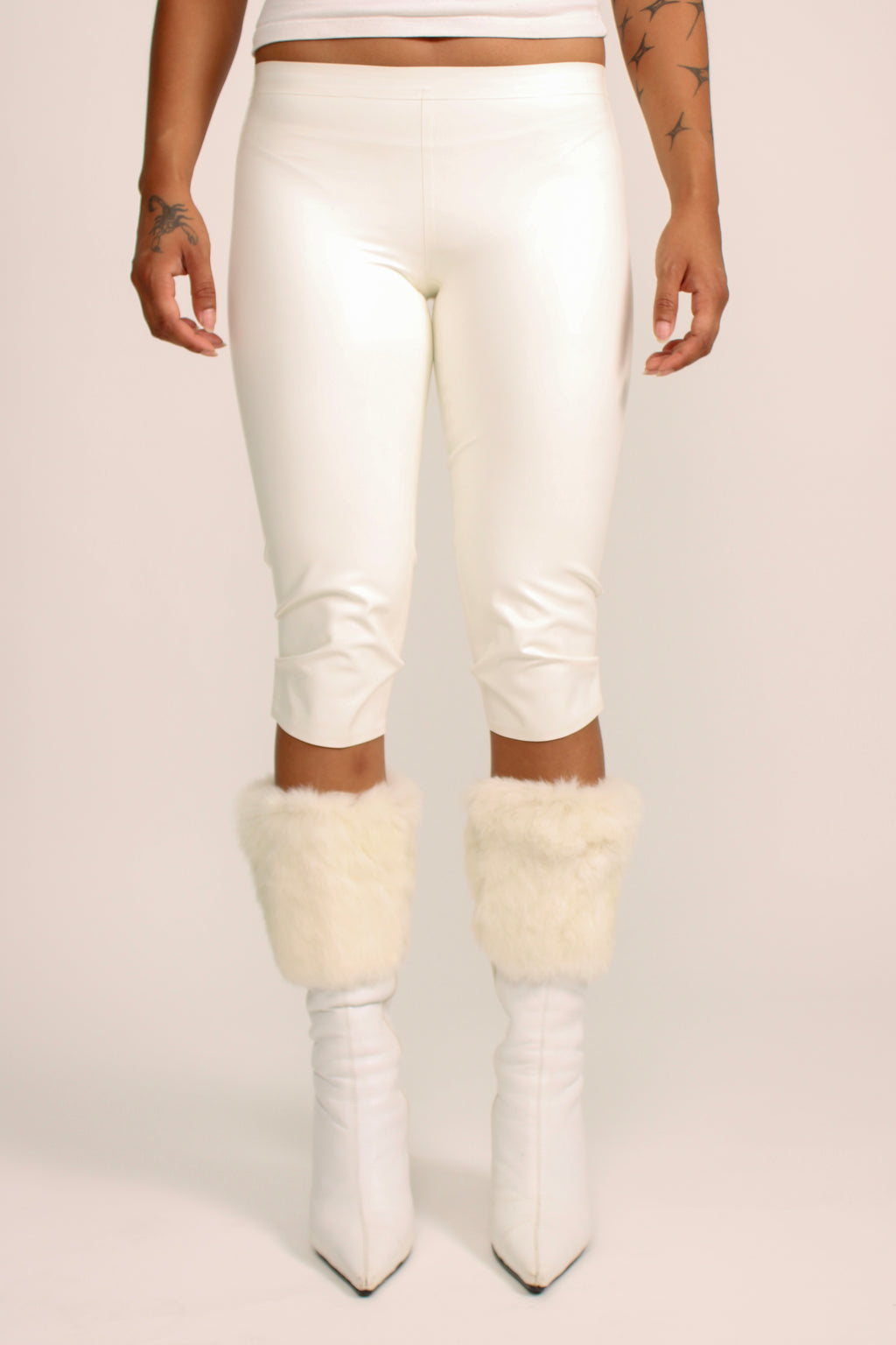 Latex Zellous Capris Rental