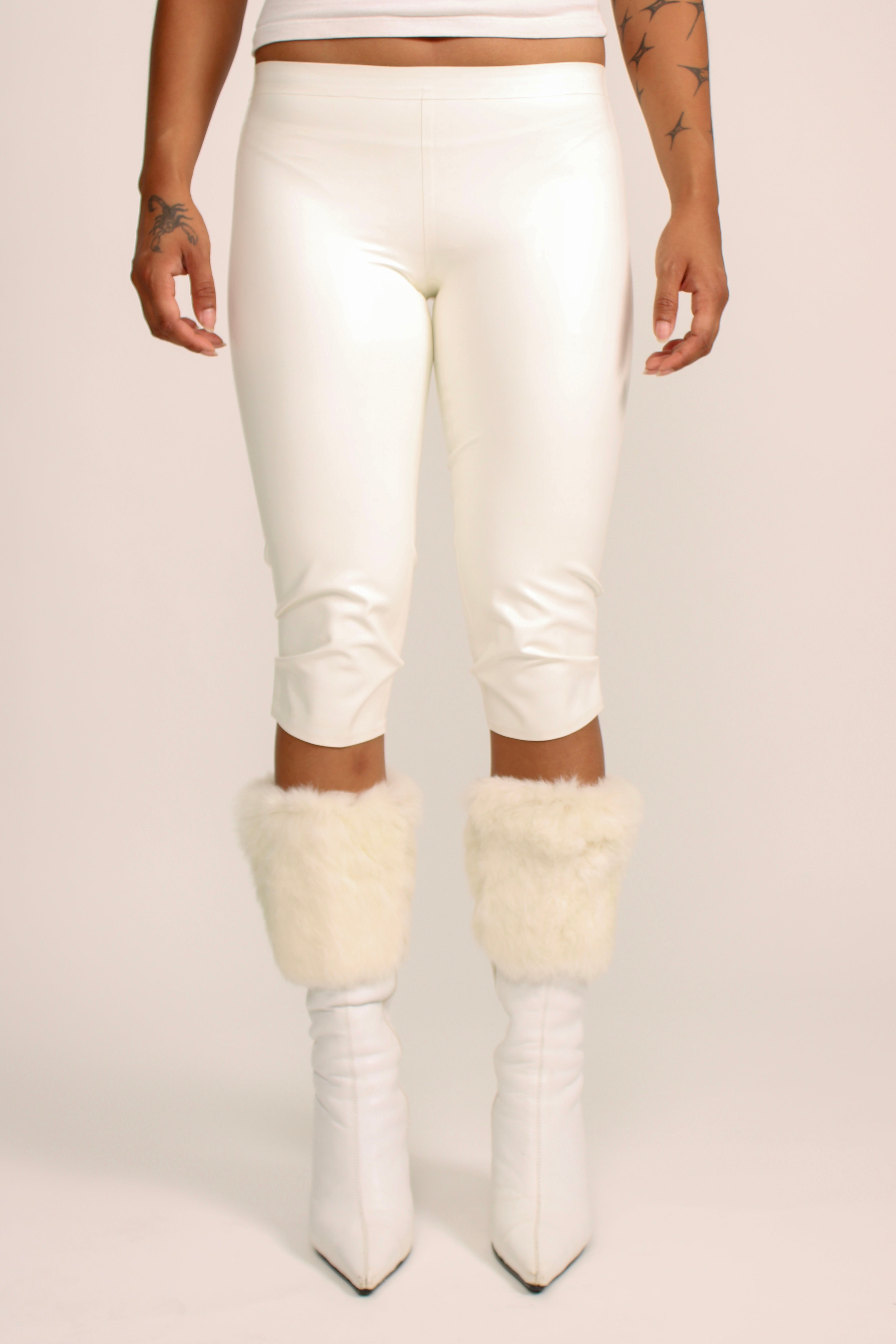 Latex Zellous Capris Rental