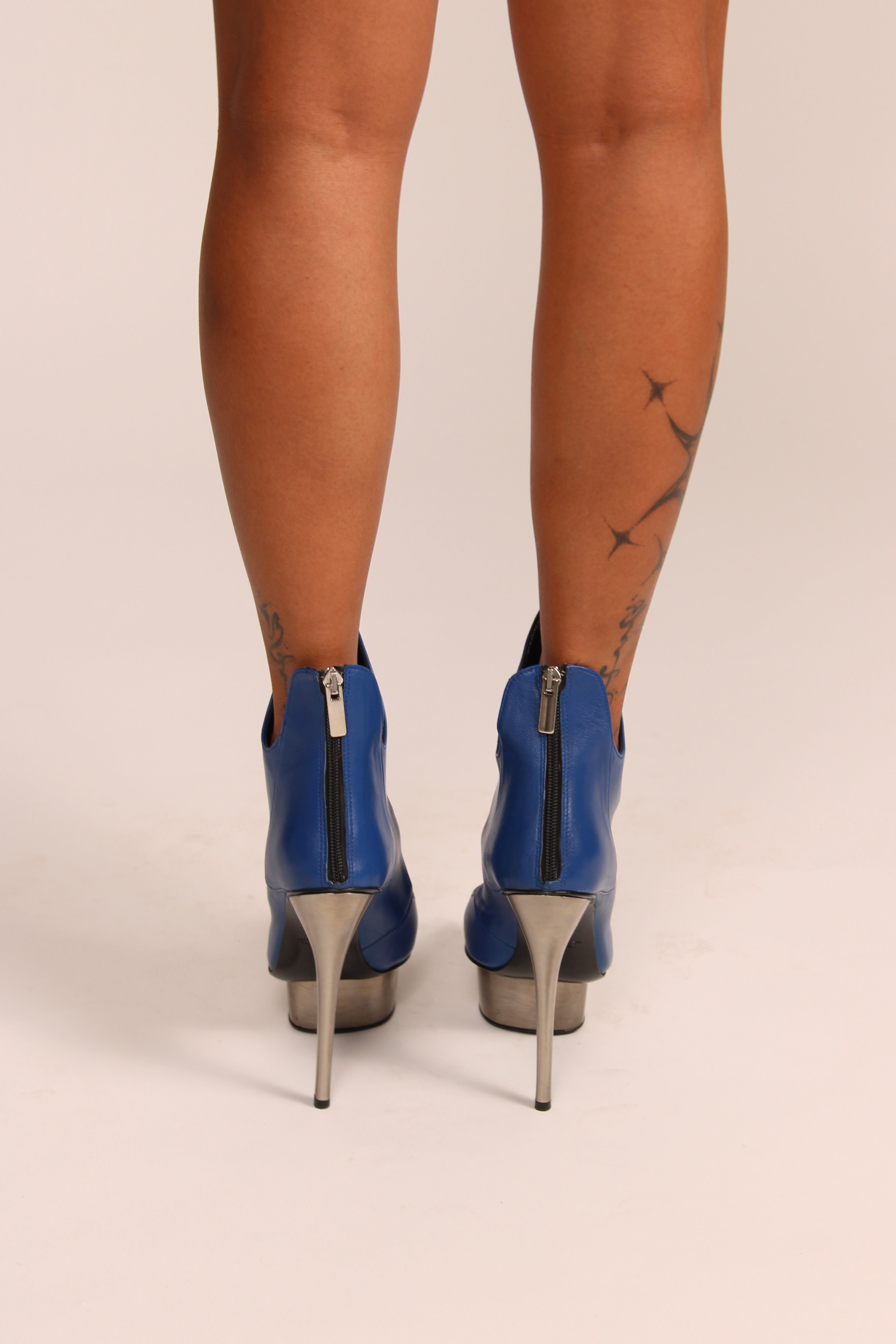 Rochelle Rodriguez Heels Rental