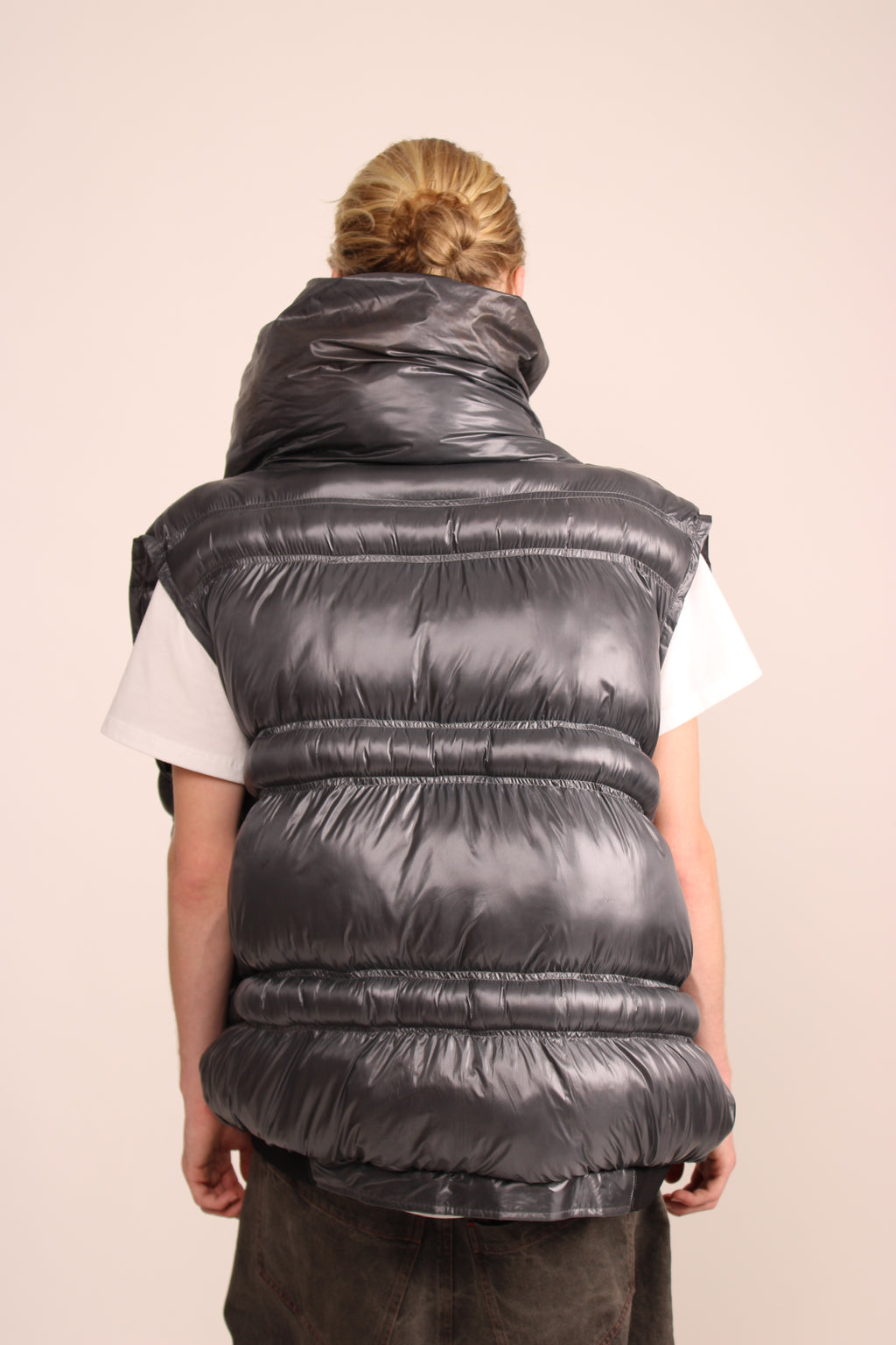 Prototype AM Vest Rental