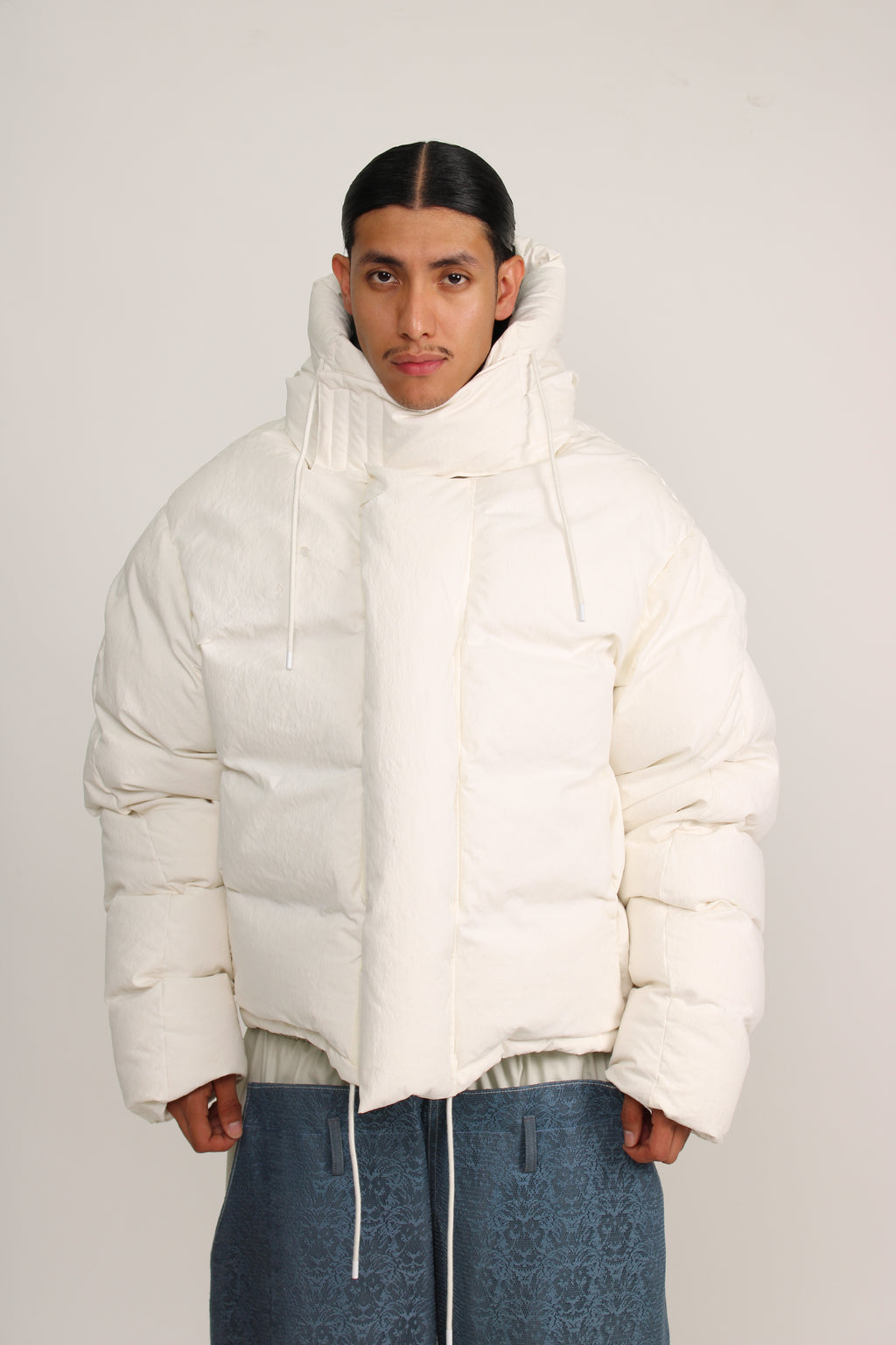 Entire Studios White Puffer Rental