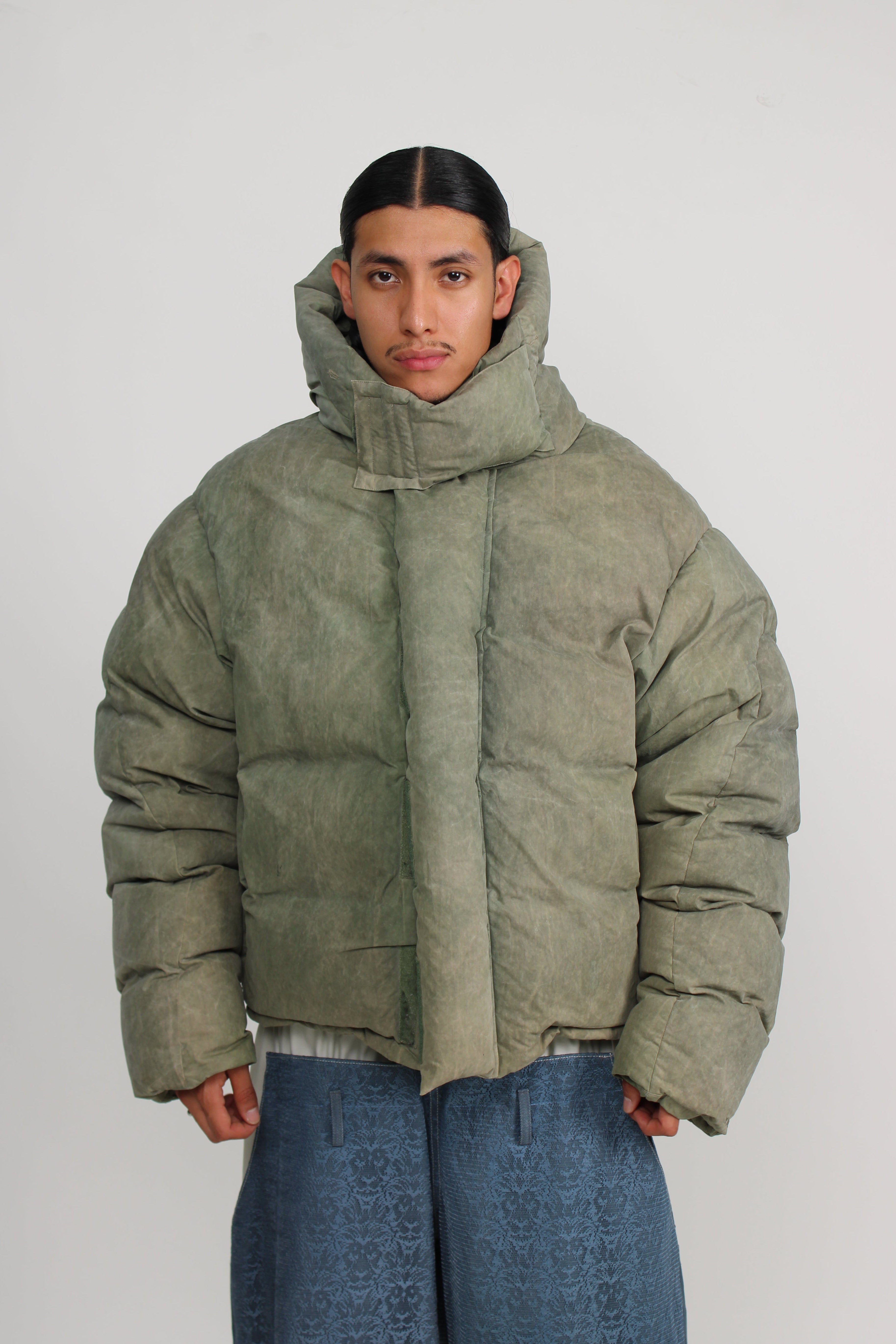Entire Studios Puffer Rental