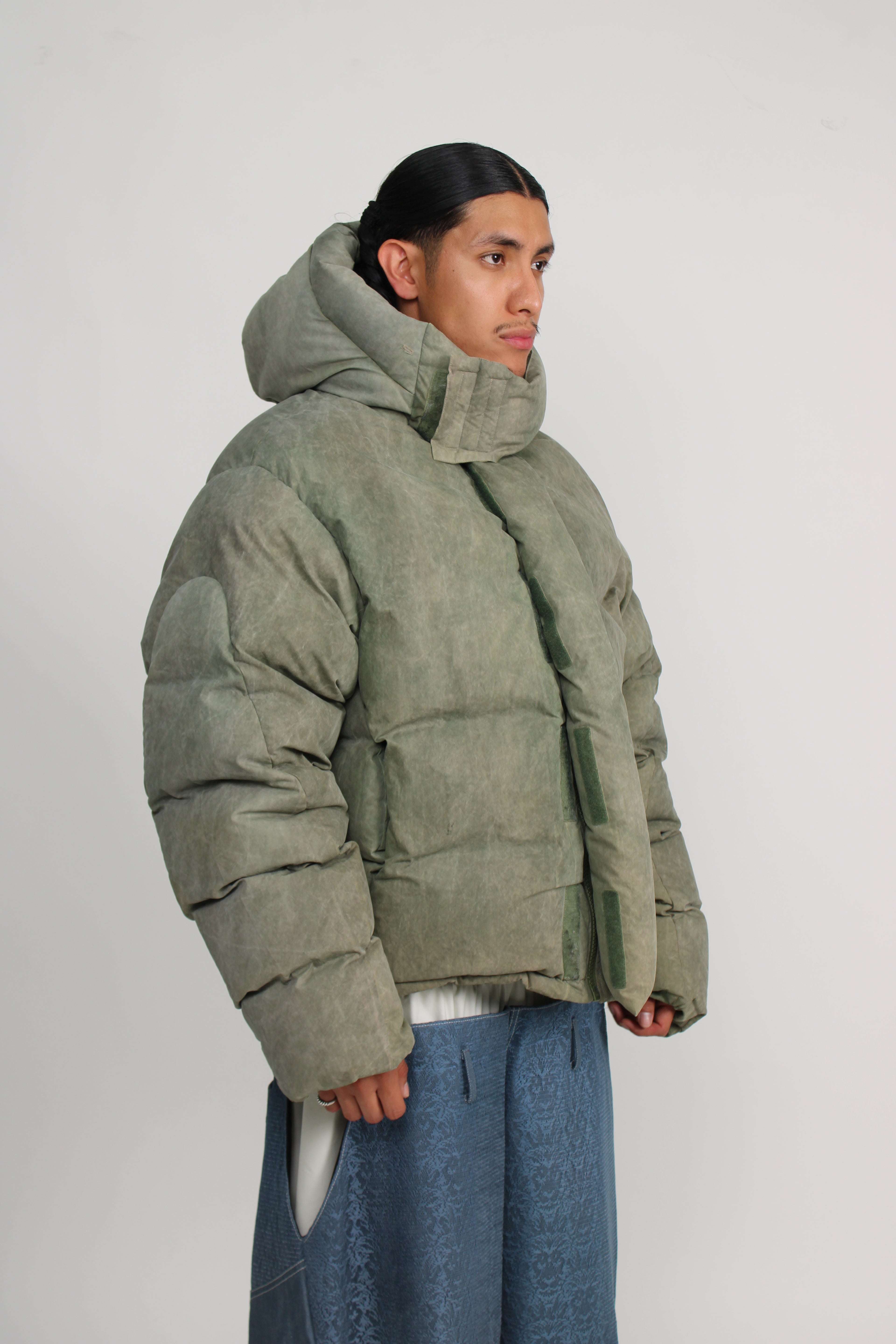 Entire Studios Puffer Rental