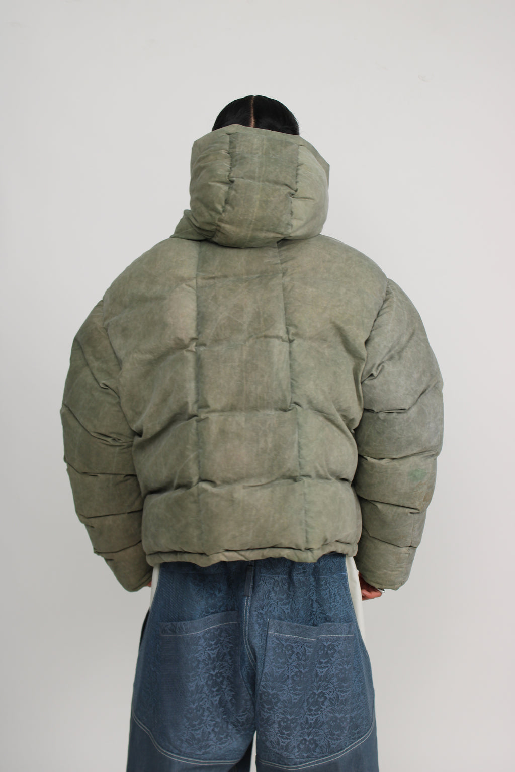 Entire Studios Puffer Rental